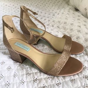 Betsy Johnson Block Heel Rose Gold Glitter Shoes